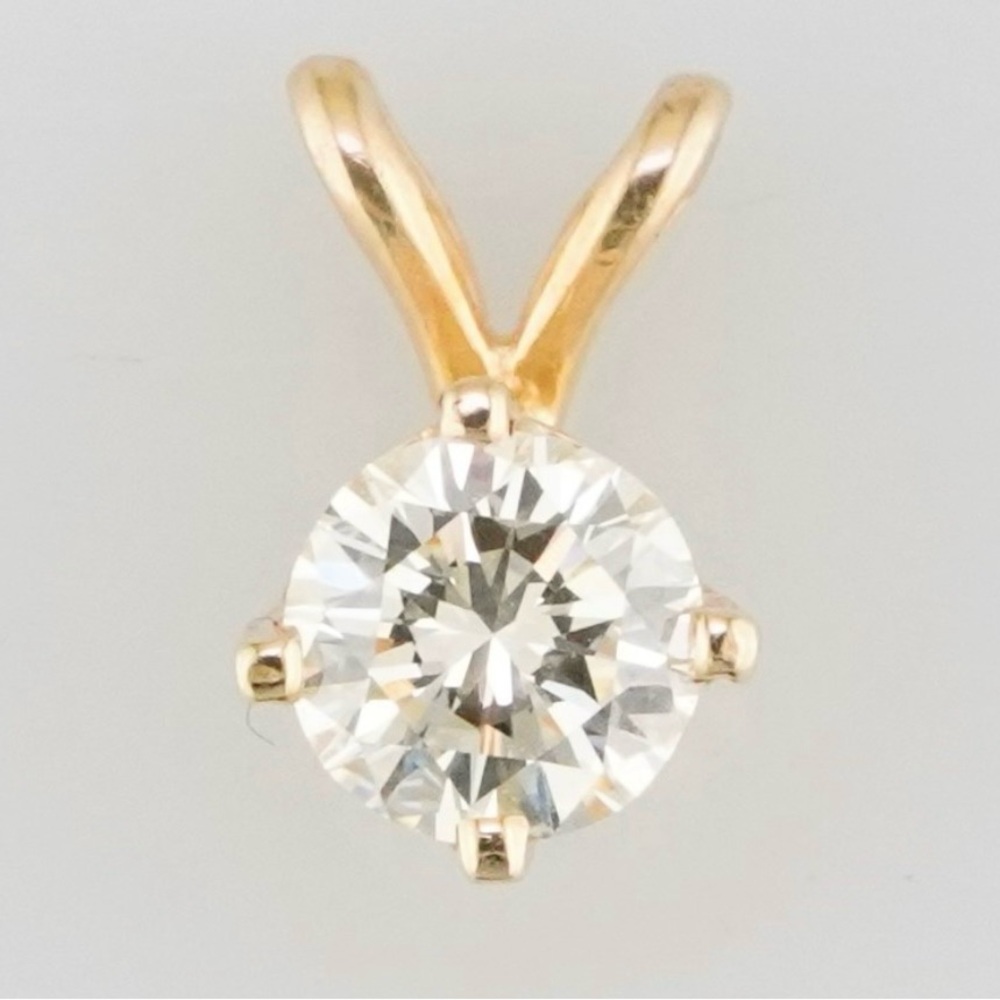 Solid 14k yellow gold Natural Diamond pendant